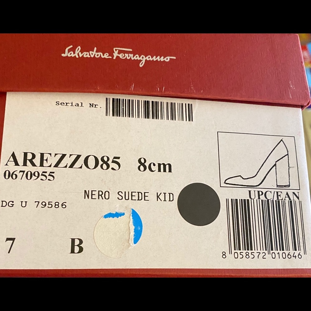 SOLD!! Salvatore Ferragamo Arezzo 85 Suede pump - Picture 8 of 8